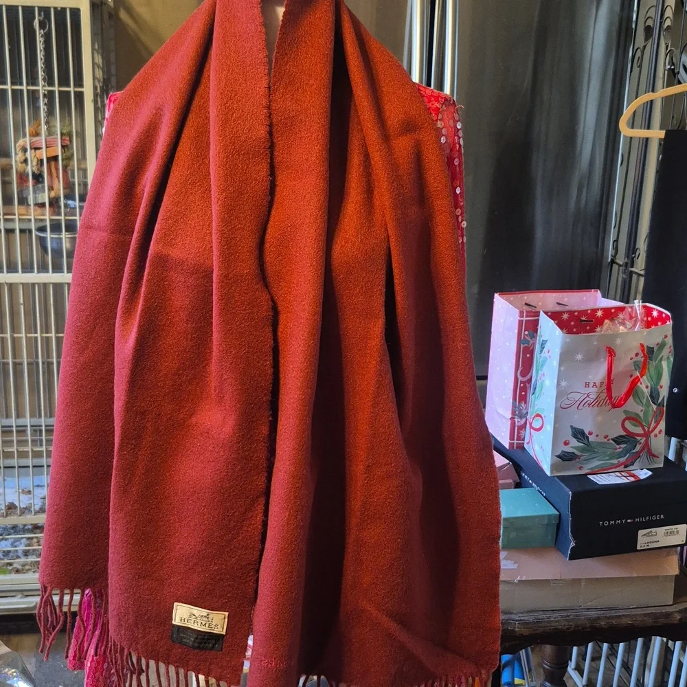 Hermes material 100%